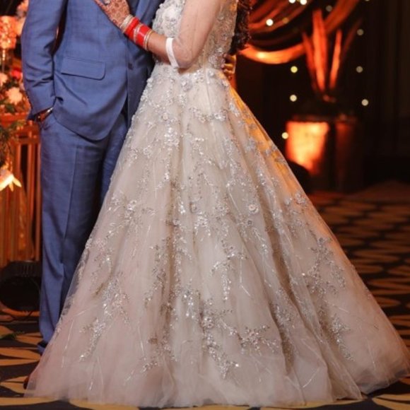 Classy Wedding Reception Gown - Ivory & Golden intricate design - Picture 2 of 3